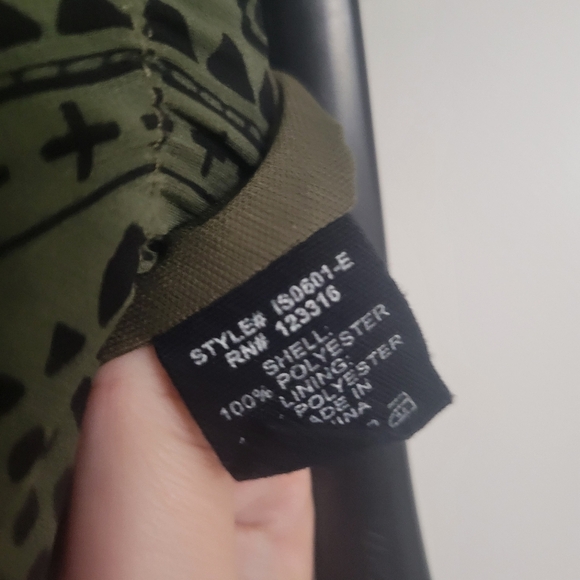 Inis Tribal Geometric High-Low Asymmetrical Skirt Dark Green and Black - Picture 9 of 10